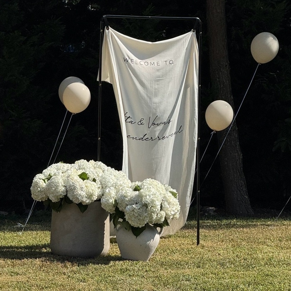 Black Metal Welcome Sign Stand (no fabric, just a stand)